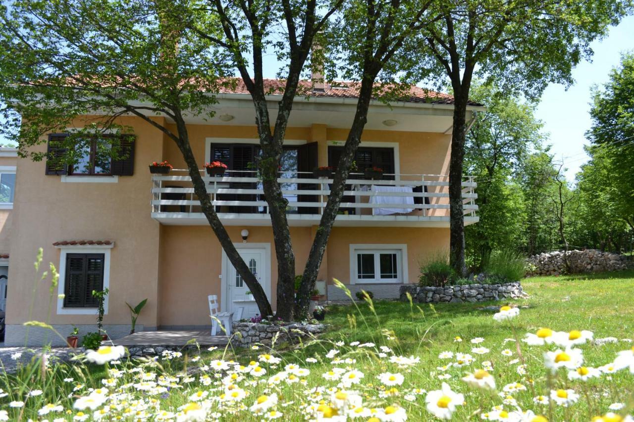 Apartman Kamenar غييكا المظهر الخارجي الصورة