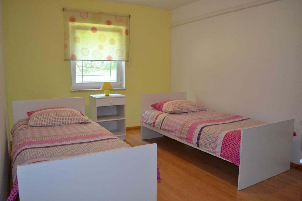 Apartman Kamenar غييكا المظهر الخارجي الصورة